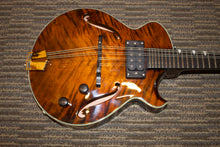 Load image into Gallery viewer, Eastman ER-M El Rey Electric Mandolin 2023 - Nice!
