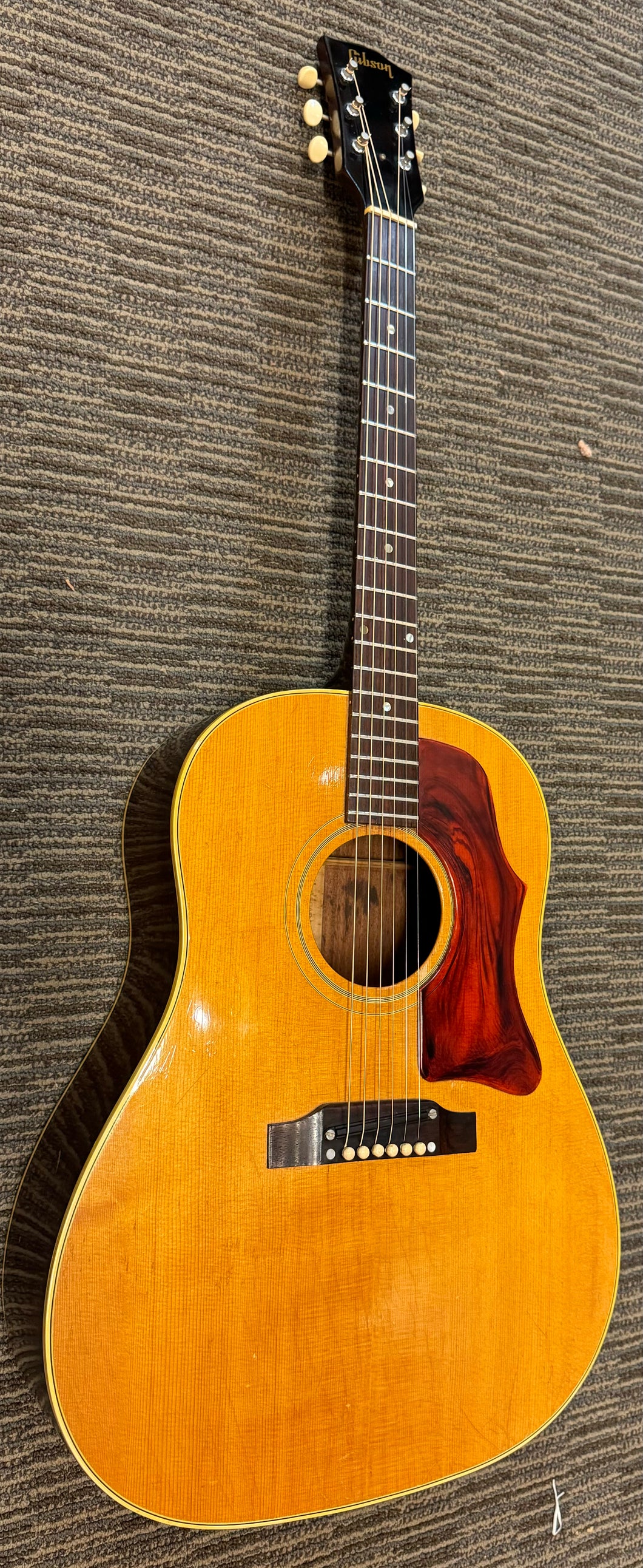 Gibson J-50ADJ SN. 806165 C. 1966
