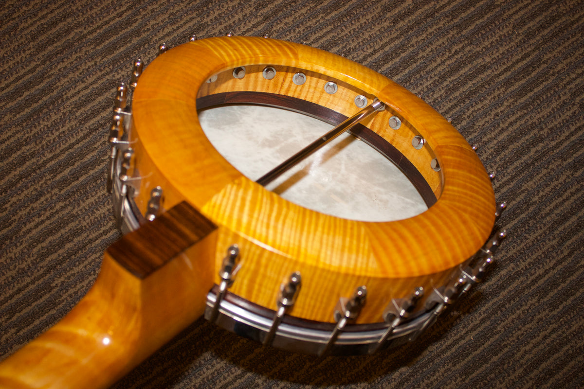 A Z Fretless Banjo – Jakes Main Street Music