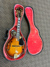 Load image into Gallery viewer, Gibson F5 Custom Mandolin 1964
