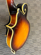 Load image into Gallery viewer, Gibson F5 Custom Mandolin 1964
