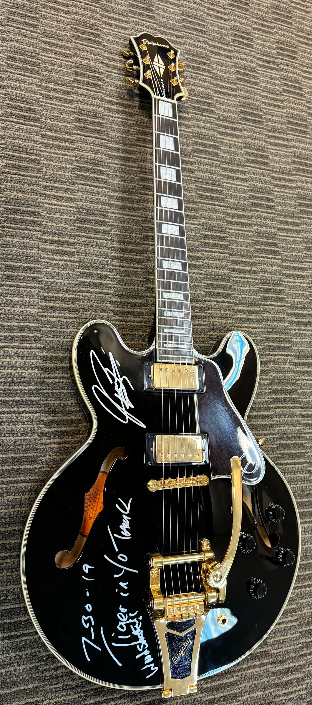 Epiphone Joe Bonnamassa ES-355 With case