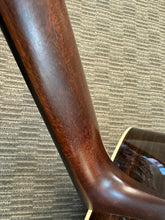 Load image into Gallery viewer, Martin 000-28 Ambertone 2022
