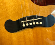 Load image into Gallery viewer, Gibson Songwriter Deluxe CE Acoustic Guitar 2004
