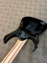 Load image into Gallery viewer, Ibanez UV70P Universe Electric 7 string (Used)
