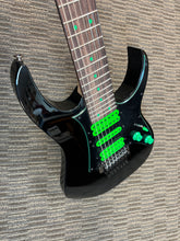 Load image into Gallery viewer, Ibanez UV70P Universe Electric 7 string (Used)
