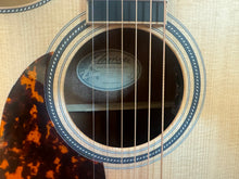 Load image into Gallery viewer, Larrivee OMV-40E Left handed
