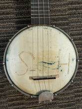 Load image into Gallery viewer, Gibson Banjolele Vintage C. 1940
