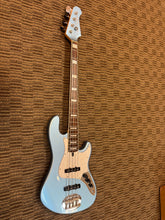 Load image into Gallery viewer, Lakeland Skyline DJ4 Bass 2004
