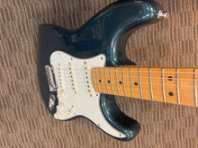 Load image into Gallery viewer, Fender American stratocaster C. 1984
