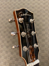 Load image into Gallery viewer, Godin 5th Ave CW King Pin II HB
