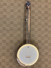 Load image into Gallery viewer, Vega Vintage star 5 string banjo &quot;new&quot;
