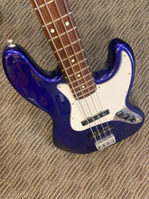 Load image into Gallery viewer, Fender Jazz Bass MIM C. 2005
