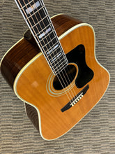 Load image into Gallery viewer, Guild D-55NT 1982 Acoustic Guitar
