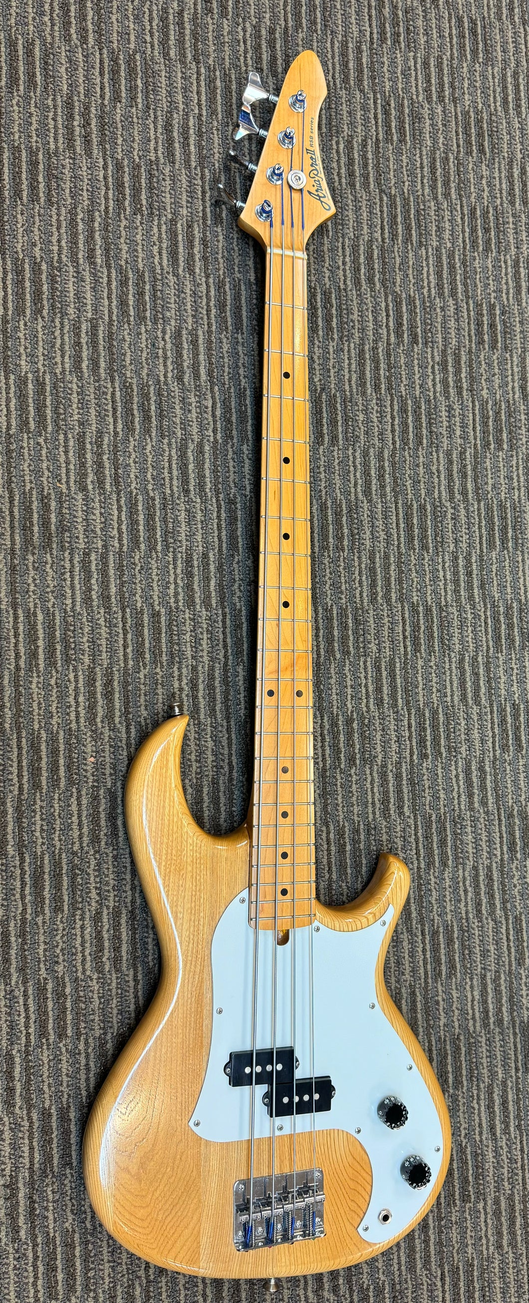 Aria pro II RSB 1 Bass natural 1980's – Jakes Main Street Music Aria pro II RSB 1 Bass natural 1980's – Jakes Main Street Music