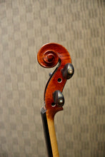 Load image into Gallery viewer, R. J. Storm &quot;Superior Symphony Standard&quot; 4/4 violin
