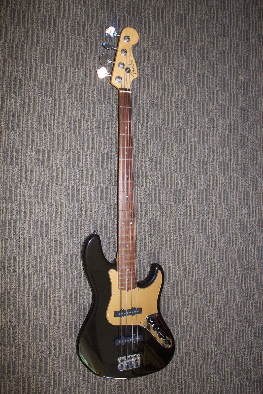 Fender American Deluxe Jazz Bass - 2006 Montego Black