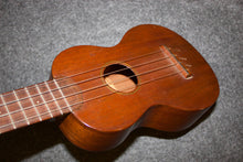 Load image into Gallery viewer, Martin Style &quot;O&quot; Ukulele c. 1920 - Jakes Main Street Music
