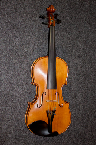High Quality Flamed Stradiuarius-style violin 4/4 - Jakes Main Street Music