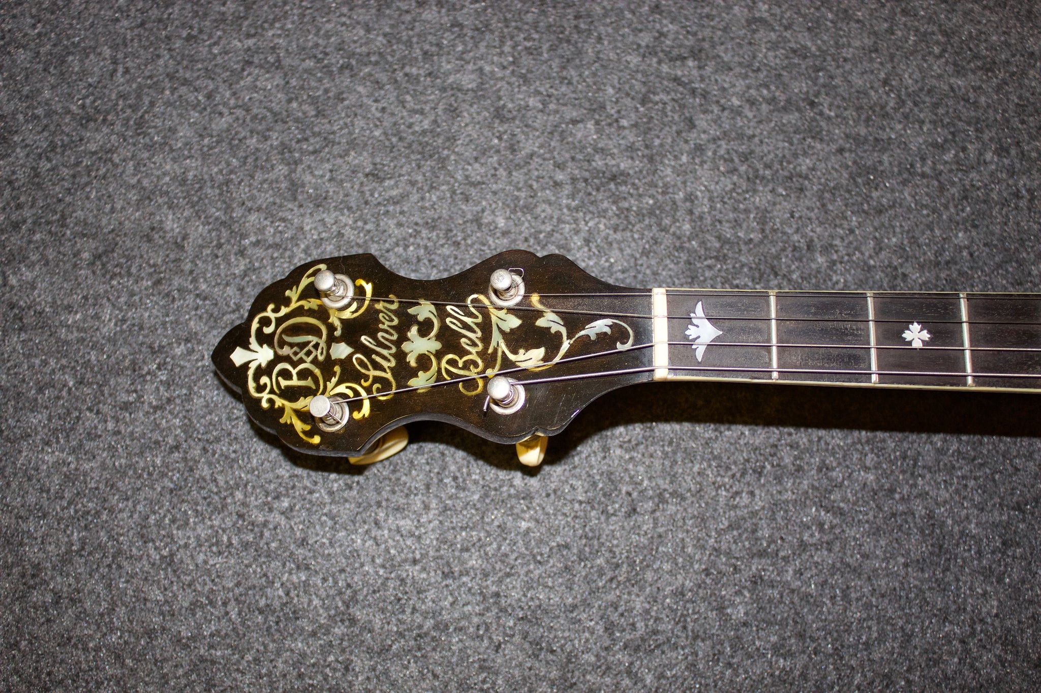 1923年製 B&D Silver Bell No.1 テナー バンジョー Bacon & Day Silver Bell #1 Tenor Banjo (1929) | RetroFret