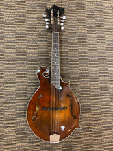 Load image into Gallery viewer, Eastman MD-515 Mandolin
