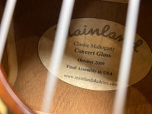 Load image into Gallery viewer, Mainland Concert Gloss Ukulele &quot;Used&quot;

