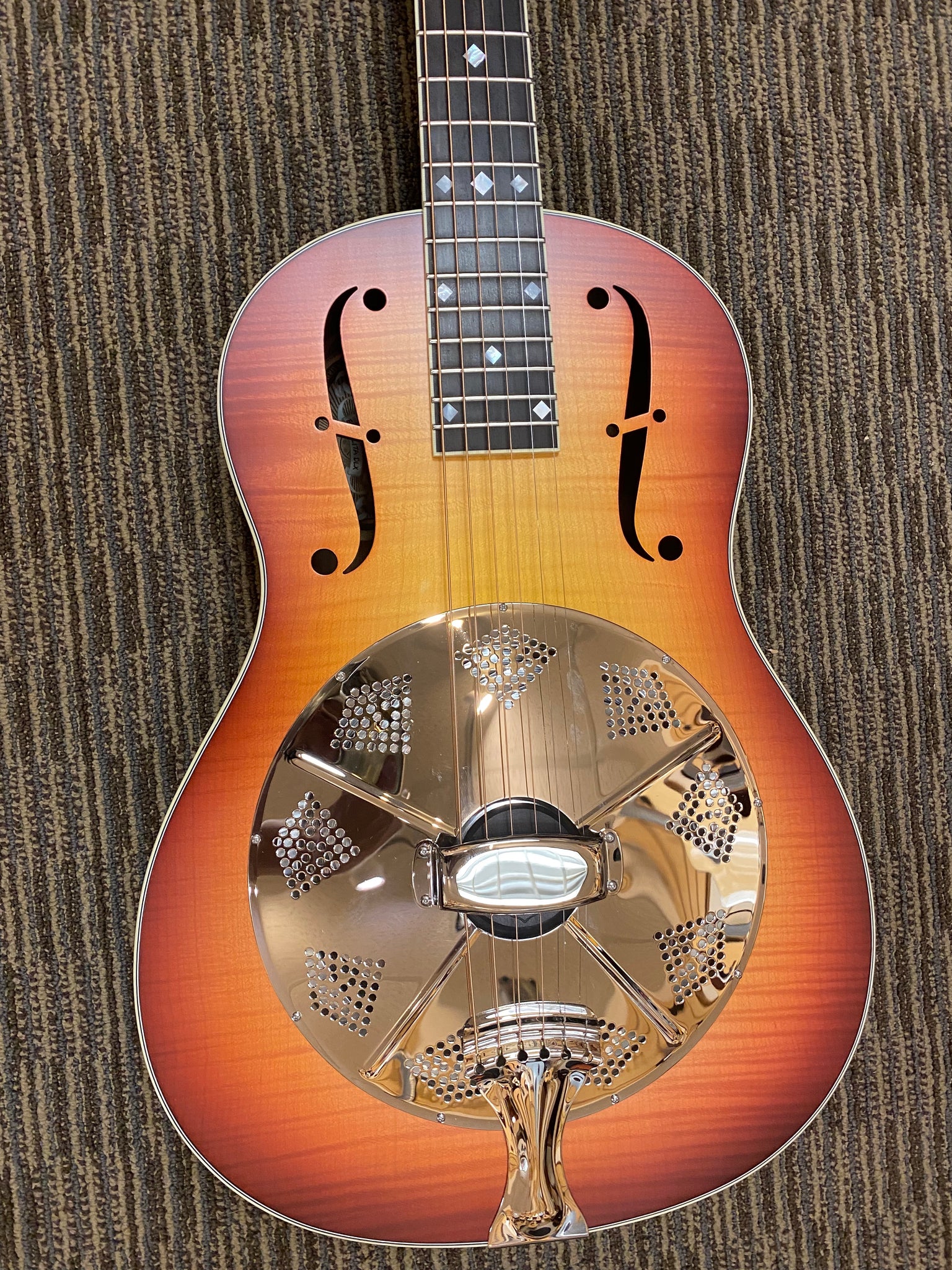 National Resophonic Estralita Deluxe Resonator Guitar – Jakes Main 