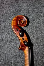 Load image into Gallery viewer, Lorenz Neudorf Violin 4/4 Bohemia (1928)
