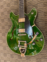 Load image into Gallery viewer, Guild i-DC Emerfald green with Bigsby
