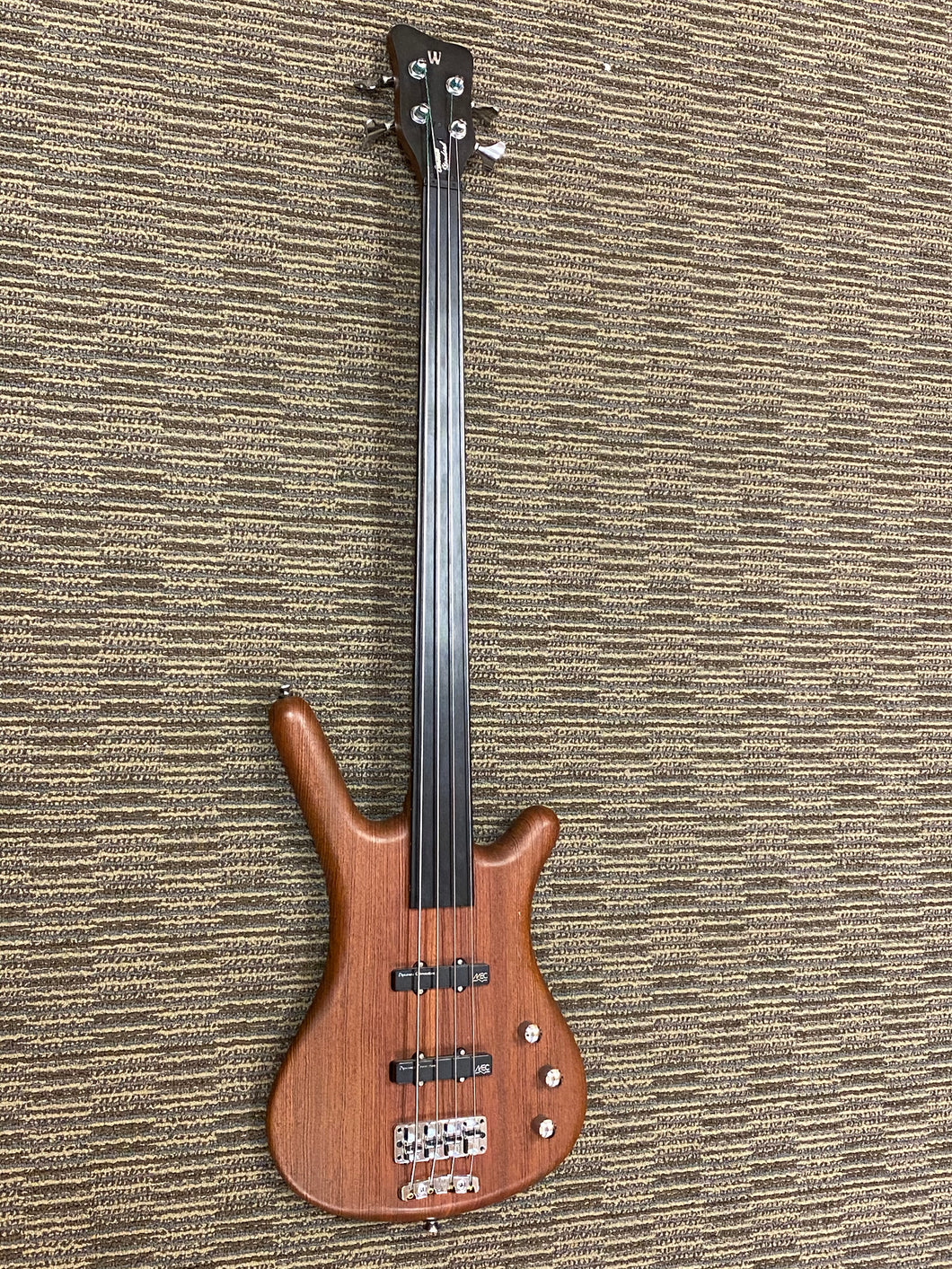 Warwick Corvette Standard Bass