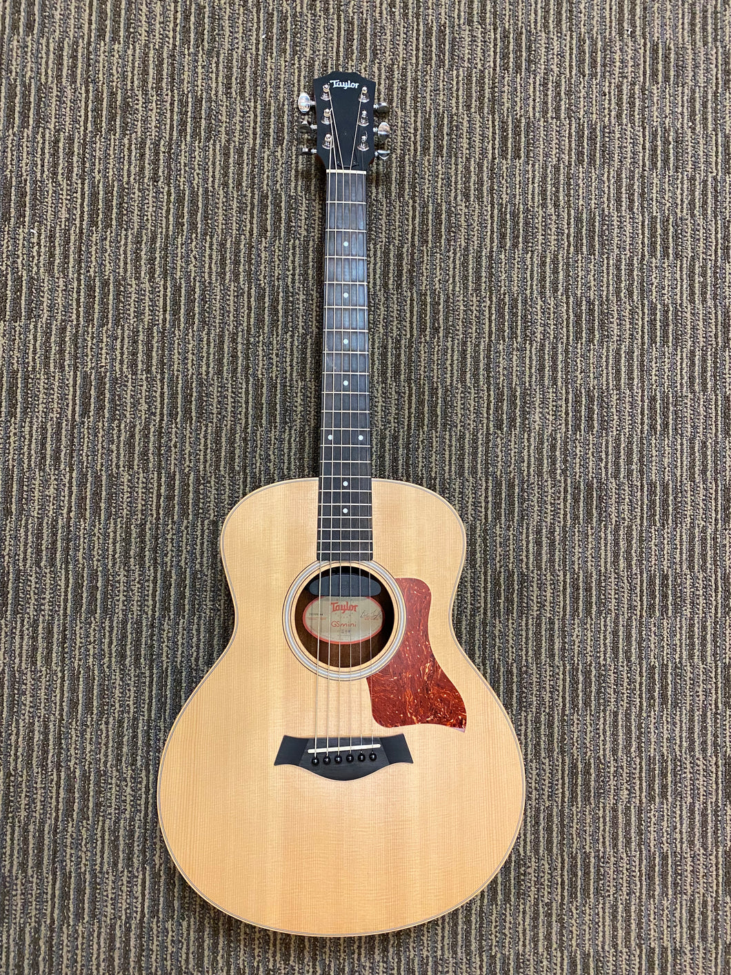 Taylor GS Mini acoustic/electric guitar 