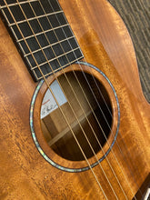 Load image into Gallery viewer, Lowden S-35M Acoustic guitar
