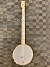 Load image into Gallery viewer, Pisgah Possum 11&quot; banjo &quot;used&quot; 2022
