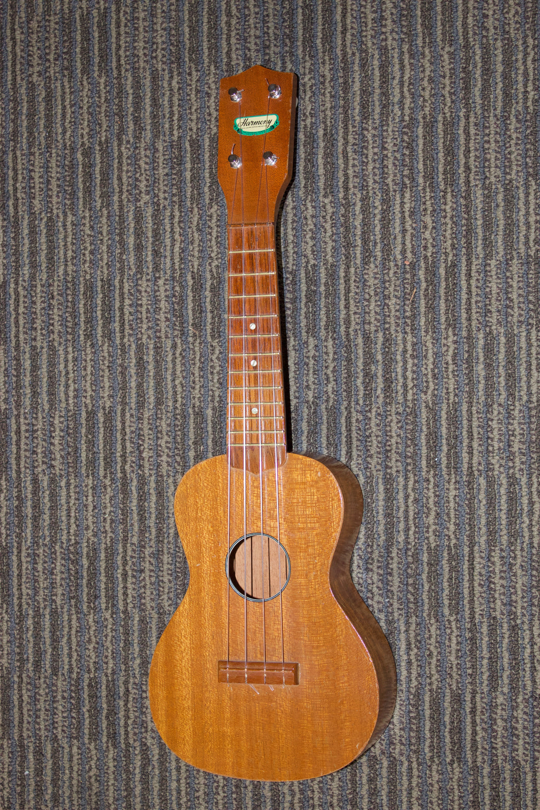 Harmony Soprano Ukulele c. 1950s/60s w/original case